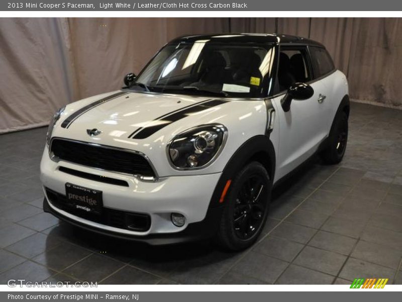 Light White / Leather/Cloth Hot Cross Carbon Black 2013 Mini Cooper S Paceman