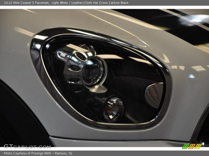 Light White / Leather/Cloth Hot Cross Carbon Black 2013 Mini Cooper S Paceman