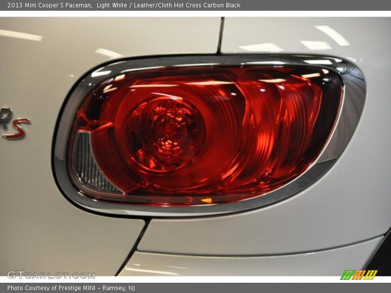 Light White / Leather/Cloth Hot Cross Carbon Black 2013 Mini Cooper S Paceman