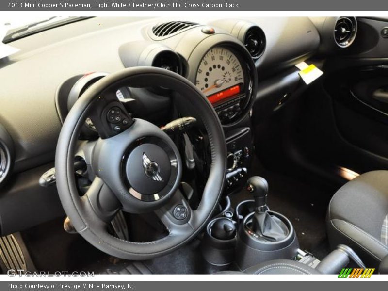 Light White / Leather/Cloth Hot Cross Carbon Black 2013 Mini Cooper S Paceman
