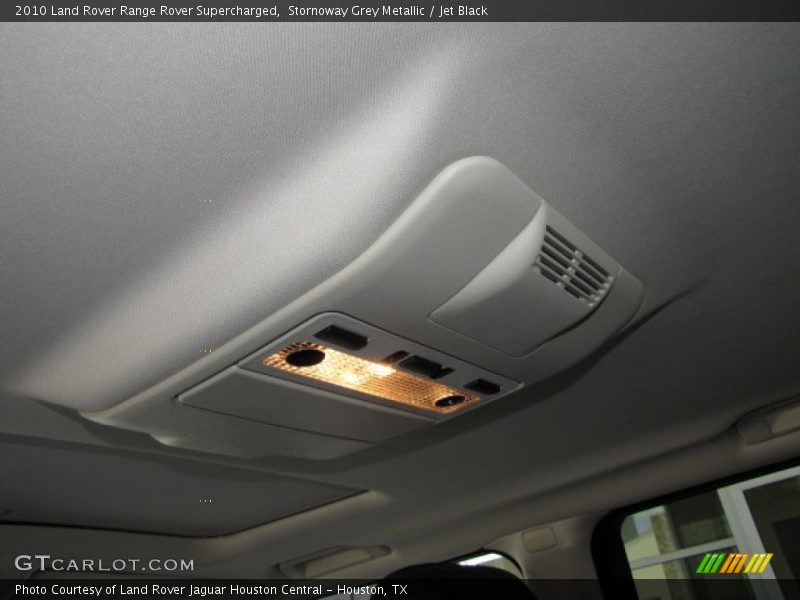 Controls of 2010 Range Rover Supercharged