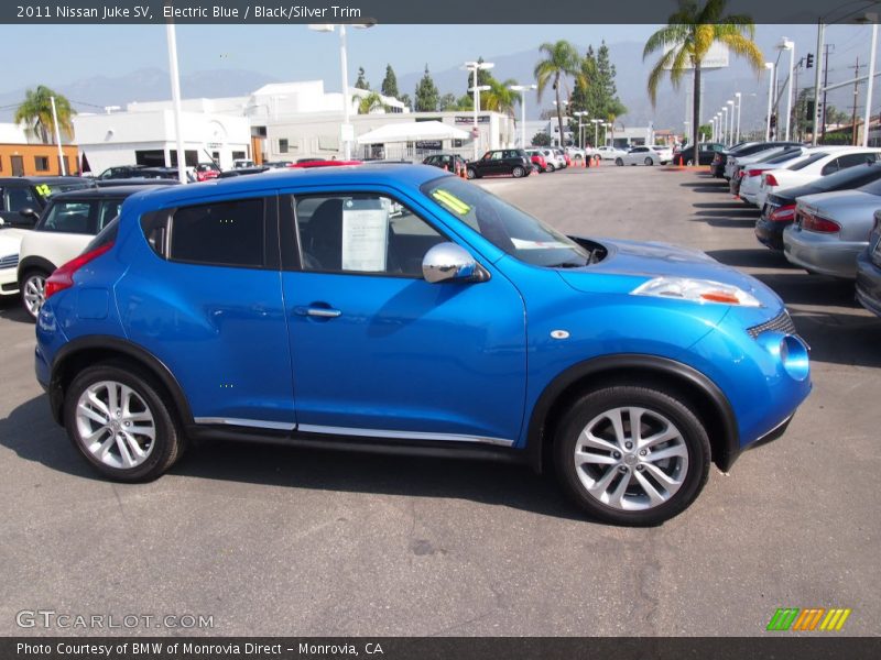 Electric Blue / Black/Silver Trim 2011 Nissan Juke SV