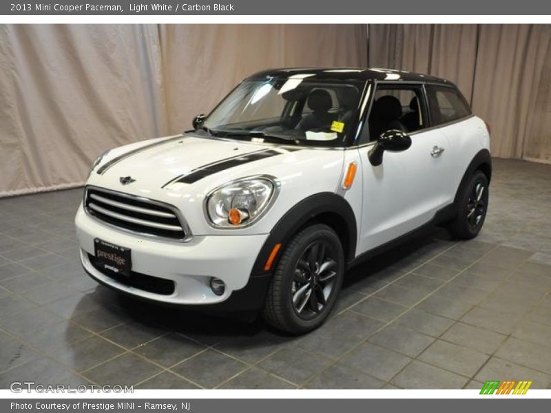 Light White / Carbon Black 2013 Mini Cooper Paceman