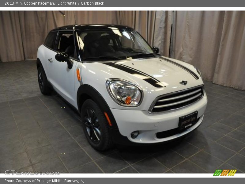 Light White / Carbon Black 2013 Mini Cooper Paceman