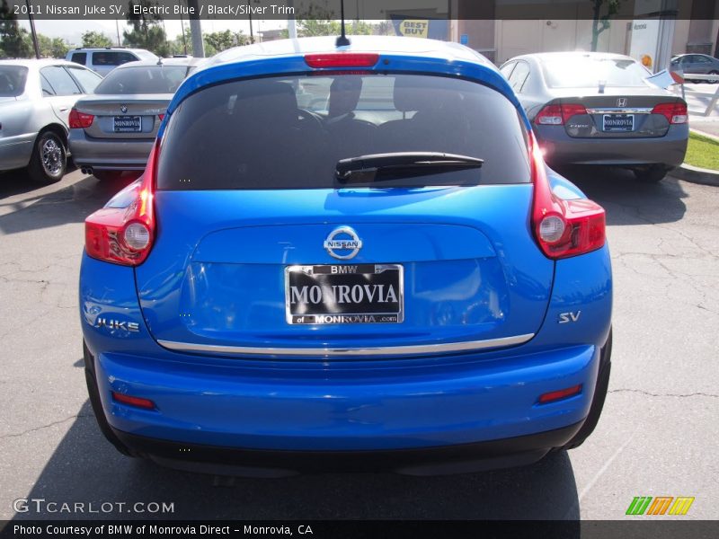Electric Blue / Black/Silver Trim 2011 Nissan Juke SV