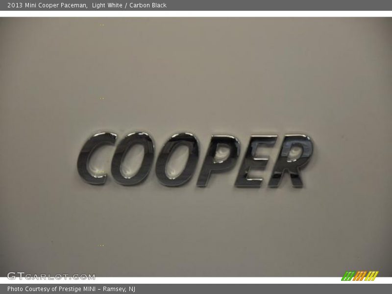 Light White / Carbon Black 2013 Mini Cooper Paceman