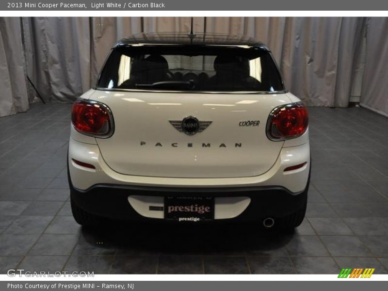 Light White / Carbon Black 2013 Mini Cooper Paceman