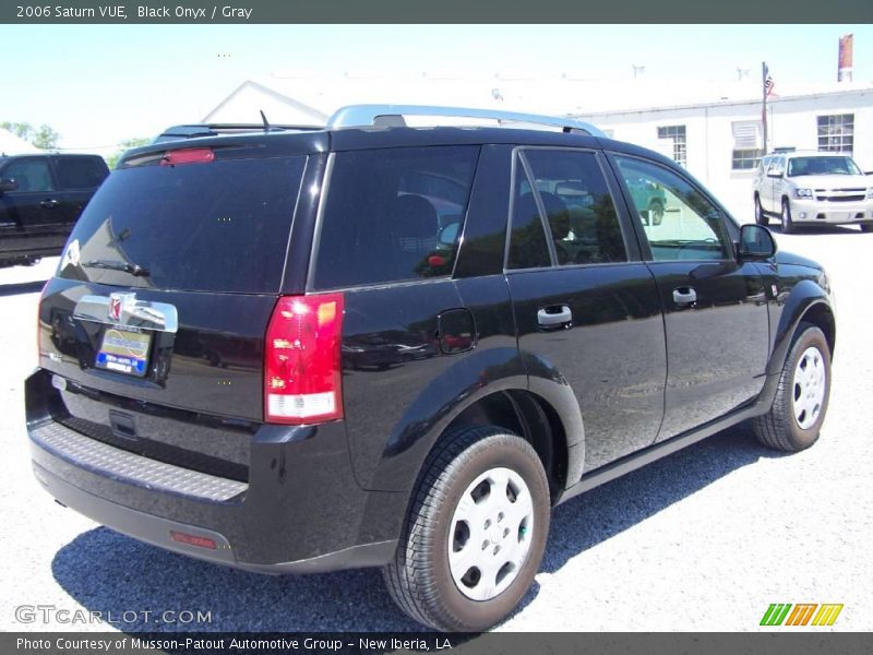 Black Onyx / Gray 2006 Saturn VUE