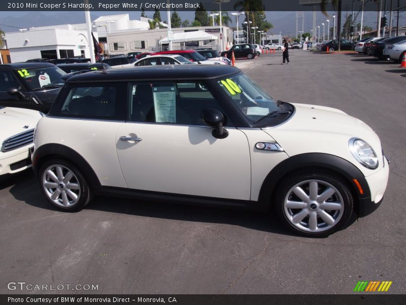 Pepper White / Grey/Carbon Black 2010 Mini Cooper S Hardtop