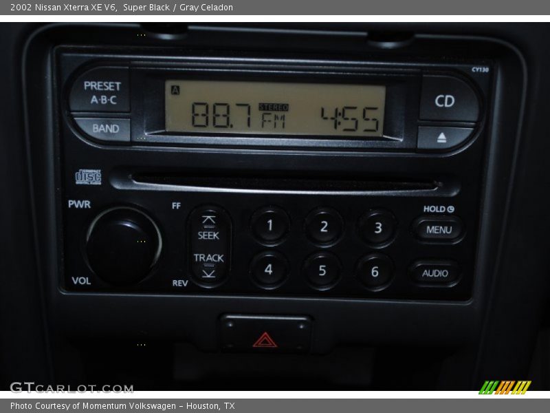 Super Black / Gray Celadon 2002 Nissan Xterra XE V6