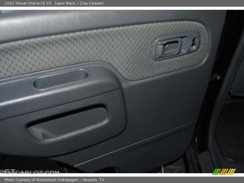 Super Black / Gray Celadon 2002 Nissan Xterra XE V6