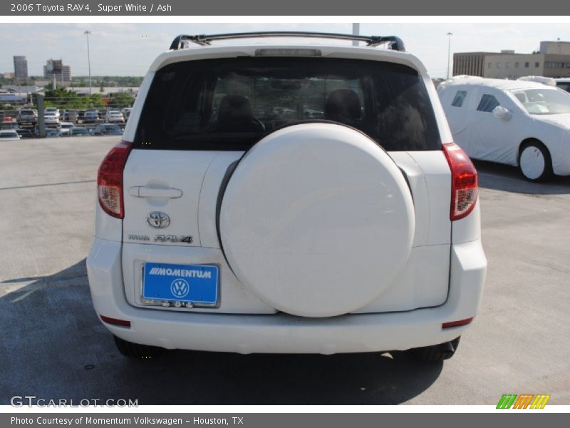 Super White / Ash 2006 Toyota RAV4