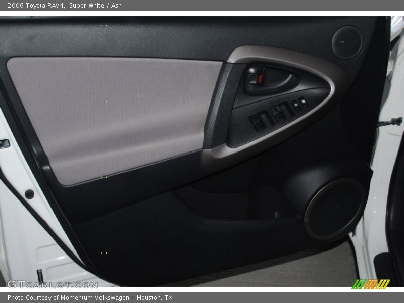 Super White / Ash 2006 Toyota RAV4