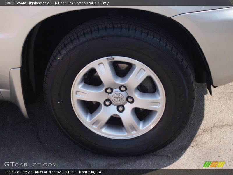 Millennium Silver Metallic / Gray 2002 Toyota Highlander V6