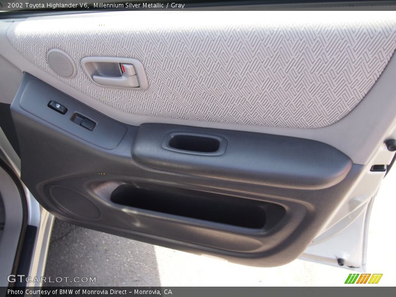 Millennium Silver Metallic / Gray 2002 Toyota Highlander V6