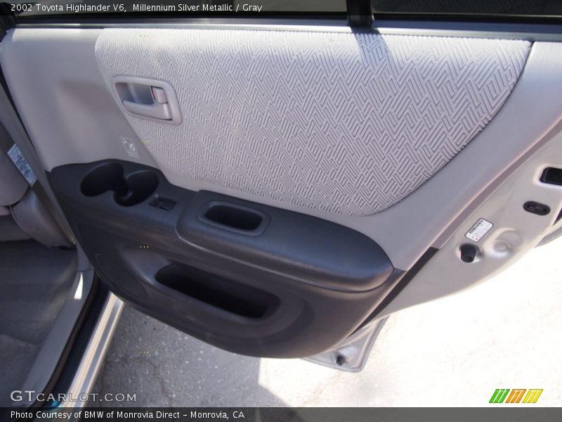Millennium Silver Metallic / Gray 2002 Toyota Highlander V6