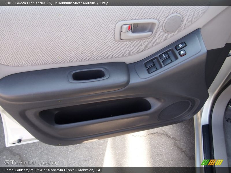 Millennium Silver Metallic / Gray 2002 Toyota Highlander V6