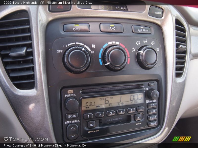 Millennium Silver Metallic / Gray 2002 Toyota Highlander V6