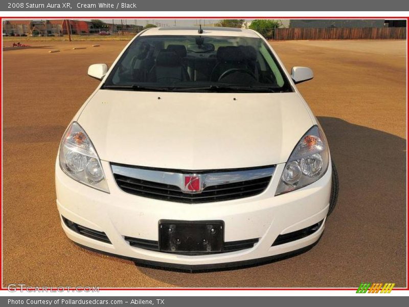 Cream White / Black 2008 Saturn Aura XR