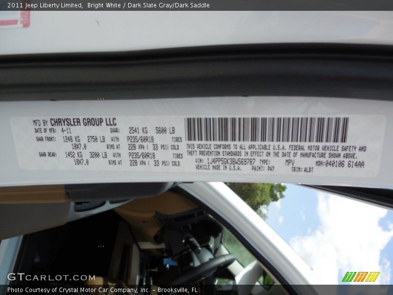 Bright White / Dark Slate Gray/Dark Saddle 2011 Jeep Liberty Limited