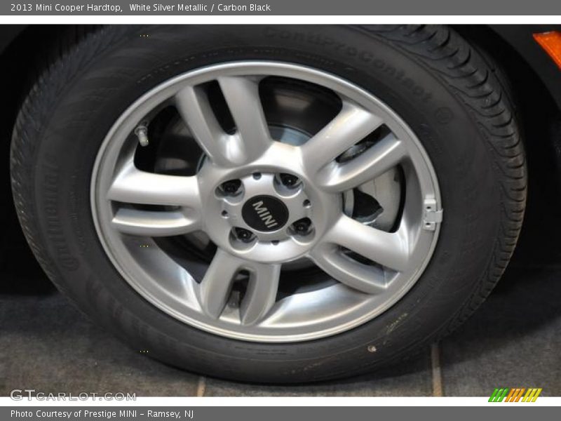 White Silver Metallic / Carbon Black 2013 Mini Cooper Hardtop