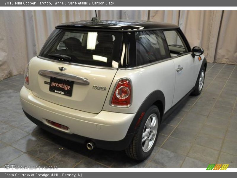White Silver Metallic / Carbon Black 2013 Mini Cooper Hardtop