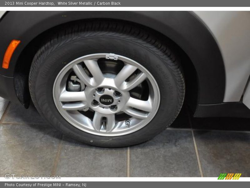 White Silver Metallic / Carbon Black 2013 Mini Cooper Hardtop