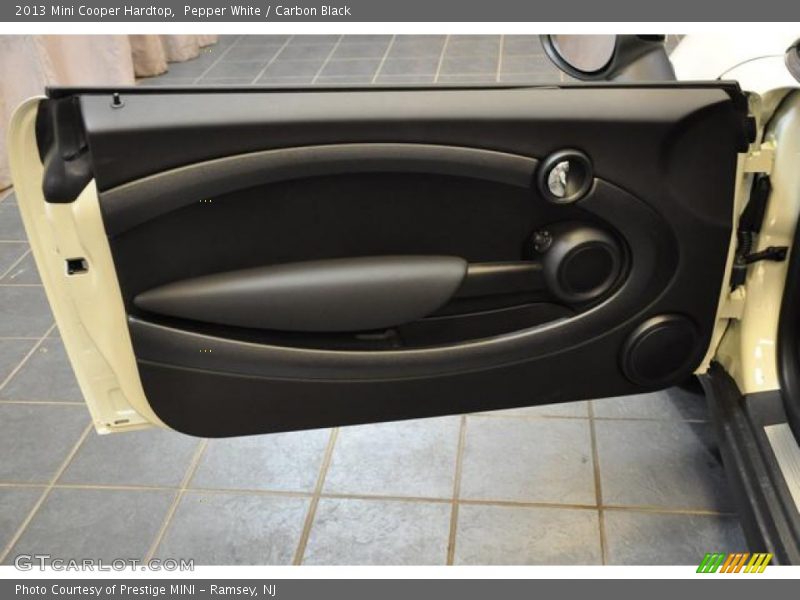 Pepper White / Carbon Black 2013 Mini Cooper Hardtop