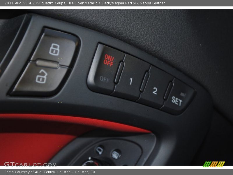 Ice Silver Metallic / Black/Magma Red Silk Nappa Leather 2011 Audi S5 4.2 FSI quattro Coupe