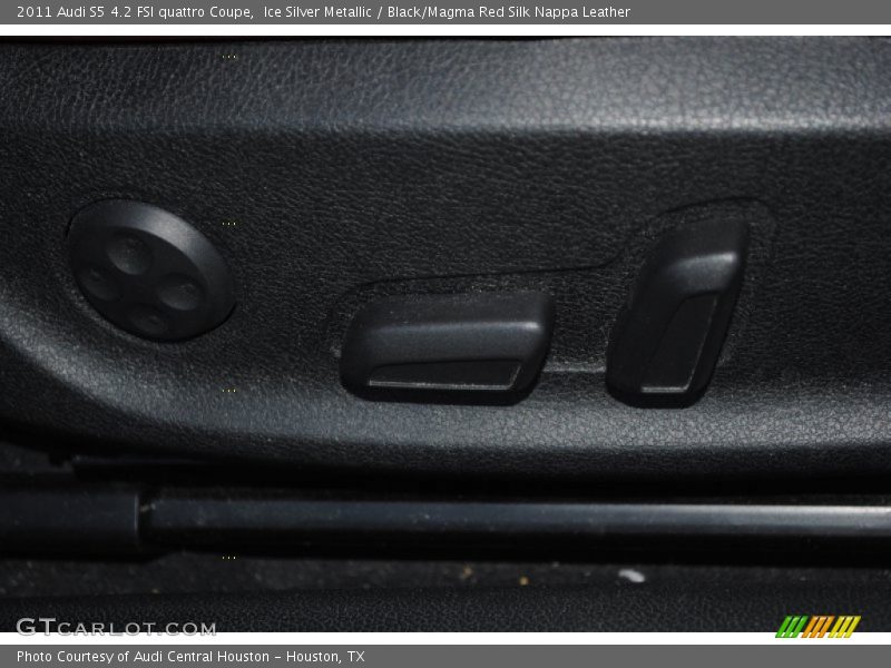 Ice Silver Metallic / Black/Magma Red Silk Nappa Leather 2011 Audi S5 4.2 FSI quattro Coupe