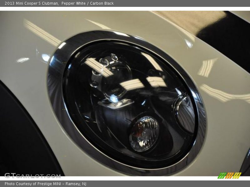 Pepper White / Carbon Black 2013 Mini Cooper S Clubman
