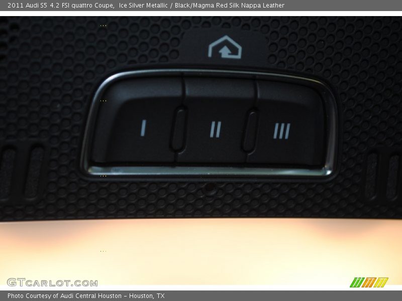 Ice Silver Metallic / Black/Magma Red Silk Nappa Leather 2011 Audi S5 4.2 FSI quattro Coupe