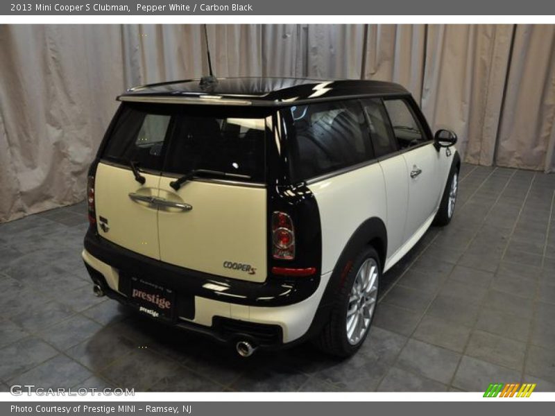 Pepper White / Carbon Black 2013 Mini Cooper S Clubman