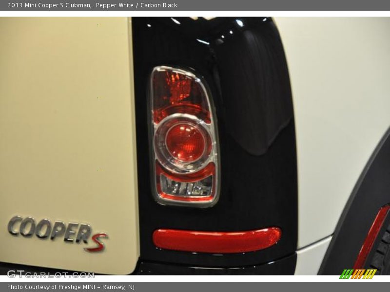 Pepper White / Carbon Black 2013 Mini Cooper S Clubman