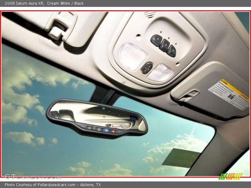 Cream White / Black 2008 Saturn Aura XR