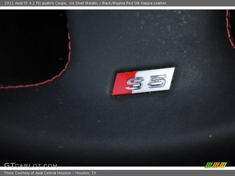 Ice Silver Metallic / Black/Magma Red Silk Nappa Leather 2011 Audi S5 4.2 FSI quattro Coupe