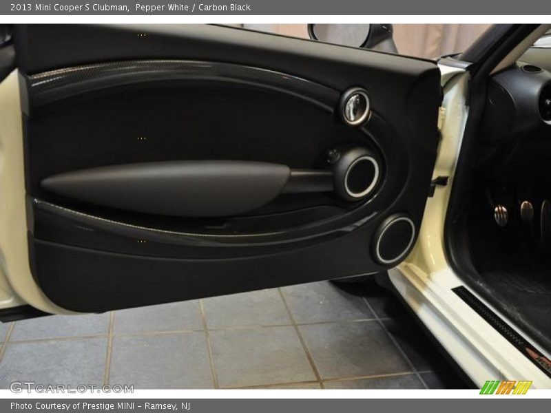 Pepper White / Carbon Black 2013 Mini Cooper S Clubman