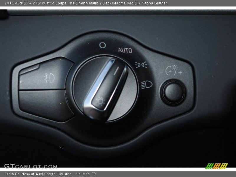 Ice Silver Metallic / Black/Magma Red Silk Nappa Leather 2011 Audi S5 4.2 FSI quattro Coupe