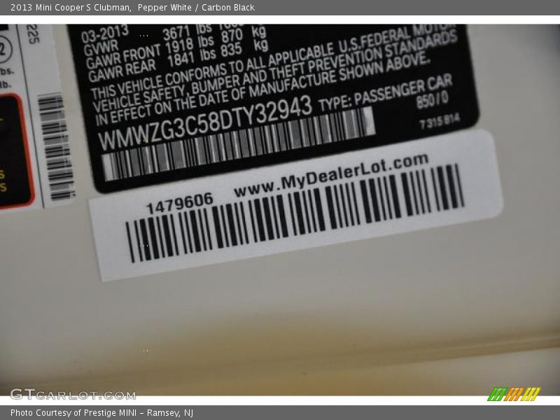 Pepper White / Carbon Black 2013 Mini Cooper S Clubman