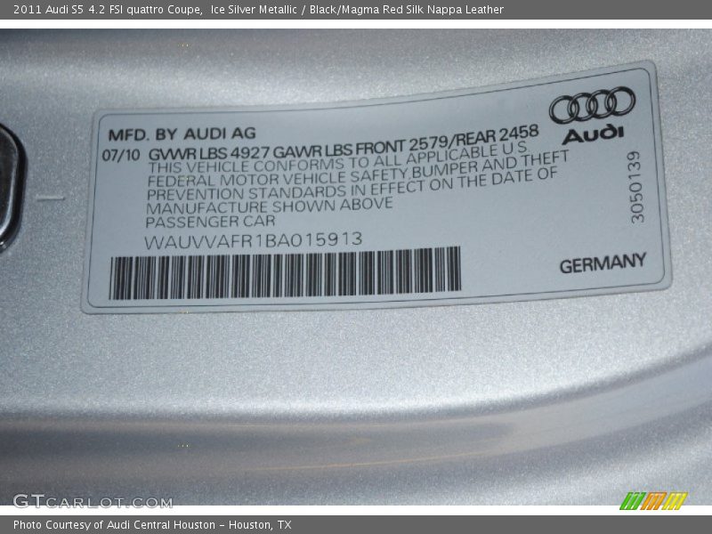 Ice Silver Metallic / Black/Magma Red Silk Nappa Leather 2011 Audi S5 4.2 FSI quattro Coupe