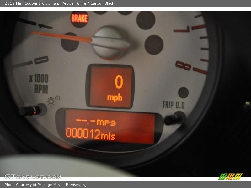 Pepper White / Carbon Black 2013 Mini Cooper S Clubman