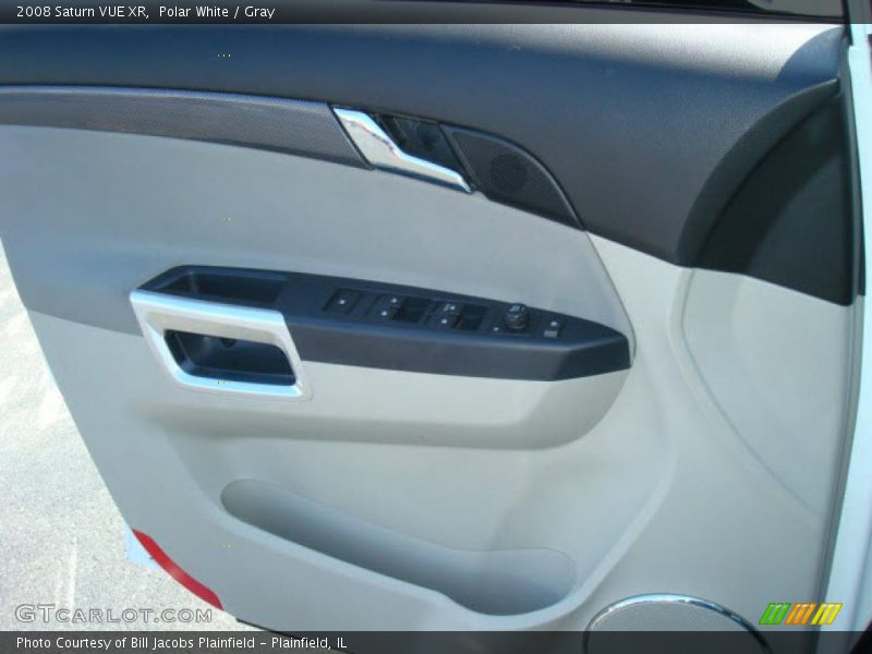 Polar White / Gray 2008 Saturn VUE XR