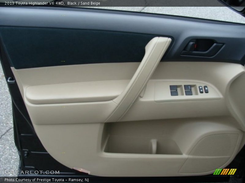 Black / Sand Beige 2013 Toyota Highlander V6 4WD