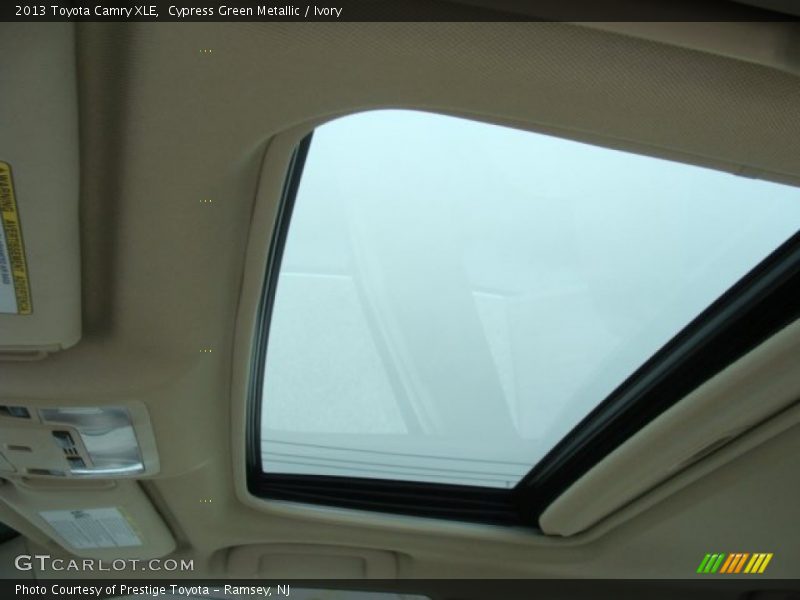 Cypress Green Metallic / Ivory 2013 Toyota Camry XLE