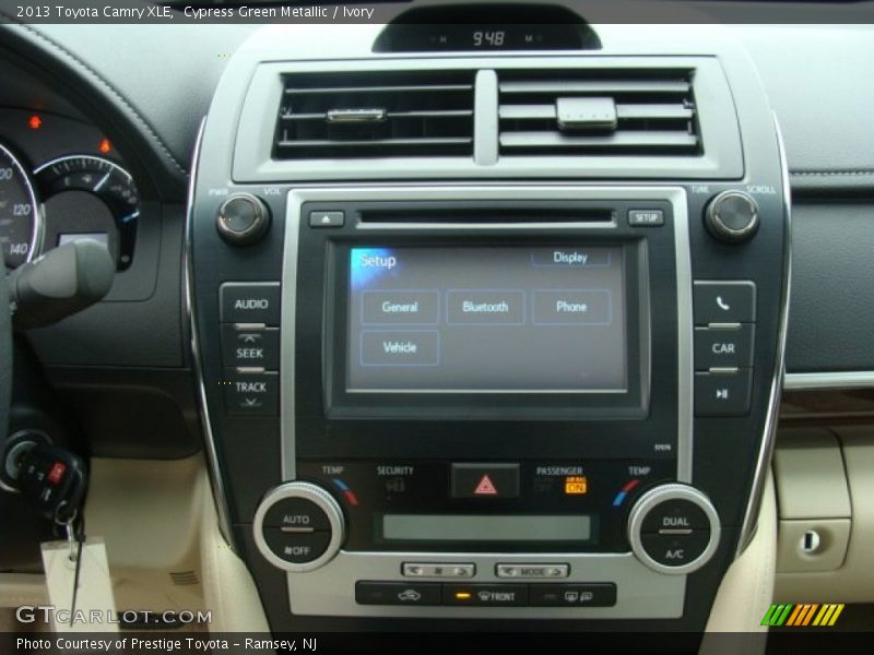Cypress Green Metallic / Ivory 2013 Toyota Camry XLE