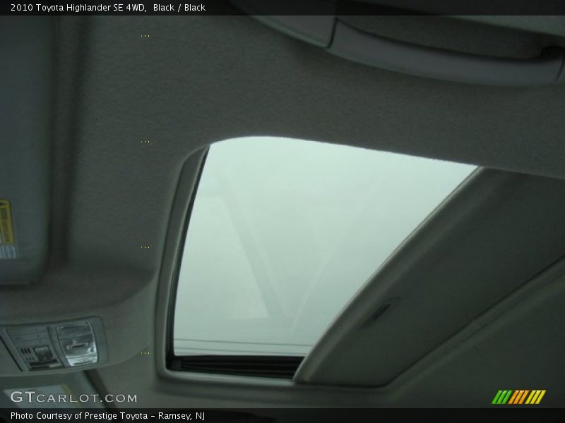 Black / Black 2010 Toyota Highlander SE 4WD