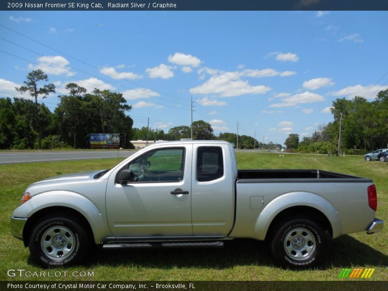 Radiant Silver / Graphite 2009 Nissan Frontier SE King Cab