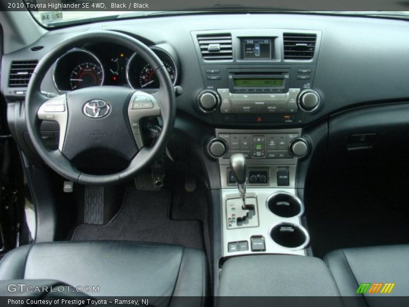 Black / Black 2010 Toyota Highlander SE 4WD