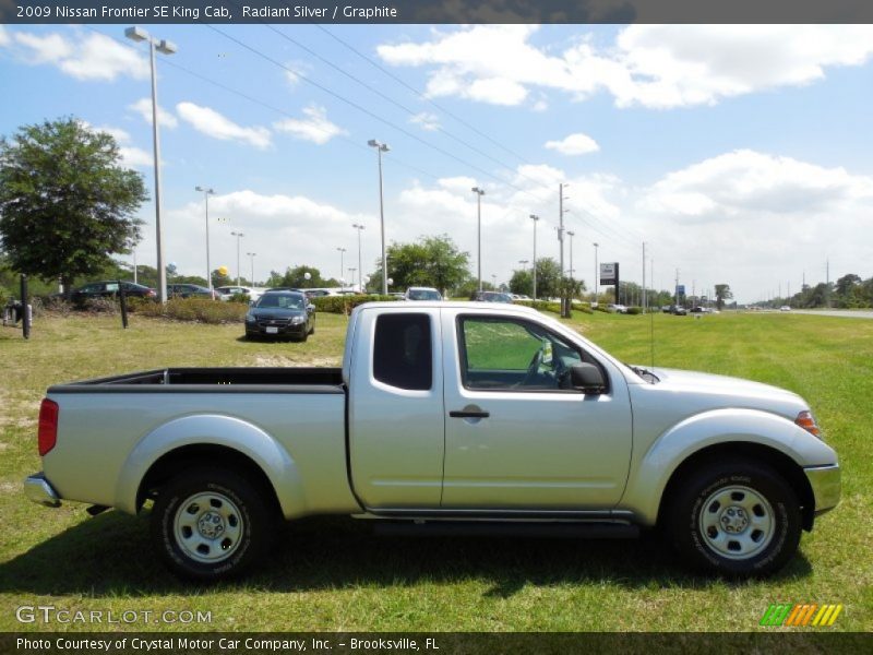 Radiant Silver / Graphite 2009 Nissan Frontier SE King Cab