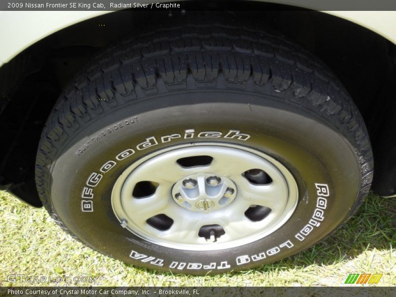 Radiant Silver / Graphite 2009 Nissan Frontier SE King Cab